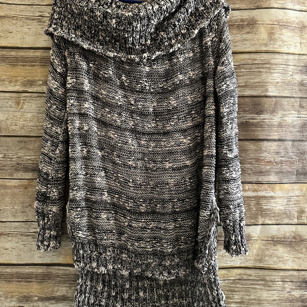 Women’s sweater